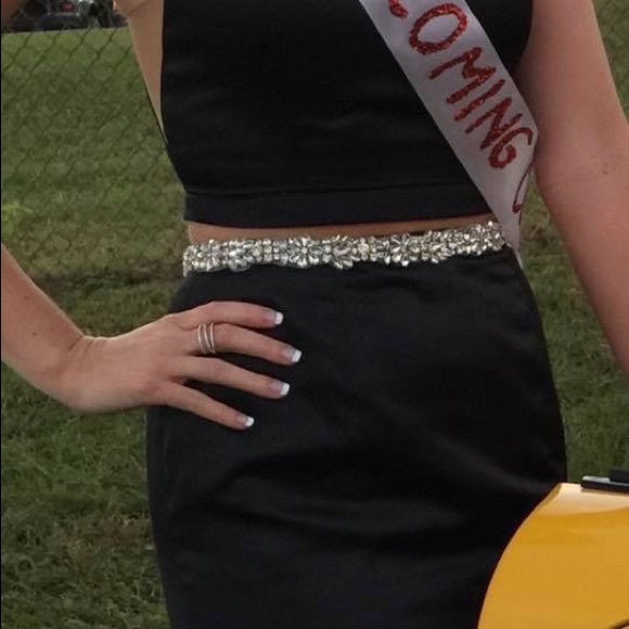 Sherri Hill 2018 Formal Dress - Picture 3 of 4